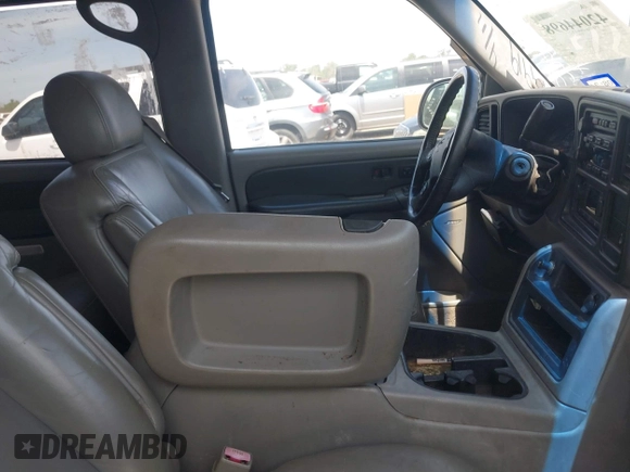 2003 GMC Yukon SLT with VIN 1GKEC13Z03R279919, listed as a IAAI auction lot 42044698 with 1 mi miles. Bid and sale history available at carsss.com. Image 5.