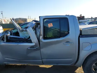 2014 Nissan Frontier SV with VIN 1N6AD0EV7EN762178, listed as a IAAI auction lot 41357263 with Not provided miles and . Bid and sale history available at DreamBid. Image 13.