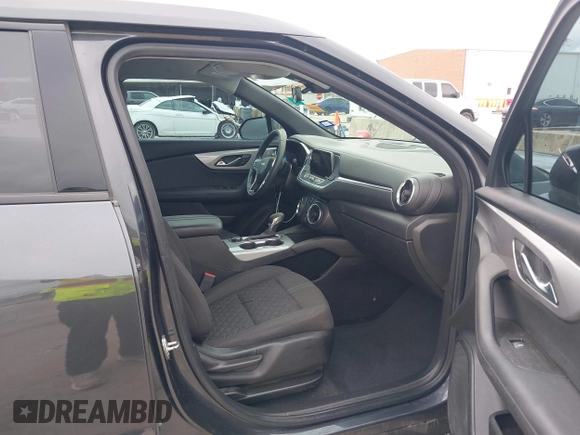 2022 Chevrolet Blazer LT с VIN 3GNKBCR40NS212396, выставлен на аукционе IAAI как лот 42198210 с пробегом 65 993 миль миль и . История ставок и продаж доступна на DreamBid. Изображение 5.
