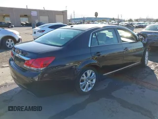 2011 Toyota Avalon with VIN 4T1BK3DB6BU403682, listed as a IAAI auction lot 41928488 with 194,490 mi miles and . Bid and sale history available at DreamBid. Image 4.