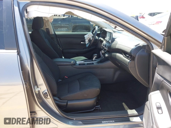 2022 Nissan Sentra SV with VIN 3N1AB8CV3NY299536, listed as a IAAI auction lot 41983027 with 47,279 mi miles and . Bid and sale history available at DreamBid. Image 5.