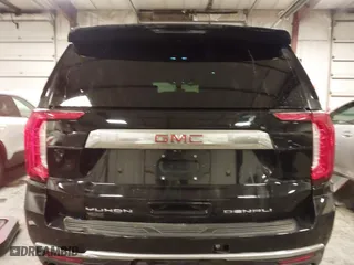 2021 GMC Yukon XL Denali with VIN 1GKS2JKL3MR149850, listed as a IAAI auction lot 41588274 with 77,181 mi miles. Bid and sale history available at carsss.com. Image 17.