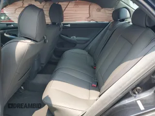 2006 Honda Accord LX SE с VIN 1HGCM56326A017435, выставлен на аукционе Copart как лот 59180725 с пробегом 214 687 миль миль и Списание • Salvage title. История ставок и продаж доступна на DreamBid. Изображение 10.