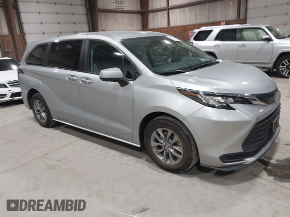 2021 Toyota Sienna LE with VIN 5TDKRKEC9MS043624, listed as a IAAI auction lot 41905045 with 63,993 mi miles. Bid and sale history available at carsss.com. Image 1.