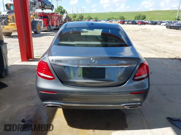 2017 Mercedes-Benz E 300 Luxury with VIN WDDZF4KB4HA072407, listed as a IAAI auction lot 42561870 with 106,900 mi miles and . Bid and sale history available at DreamBid. Image 16.