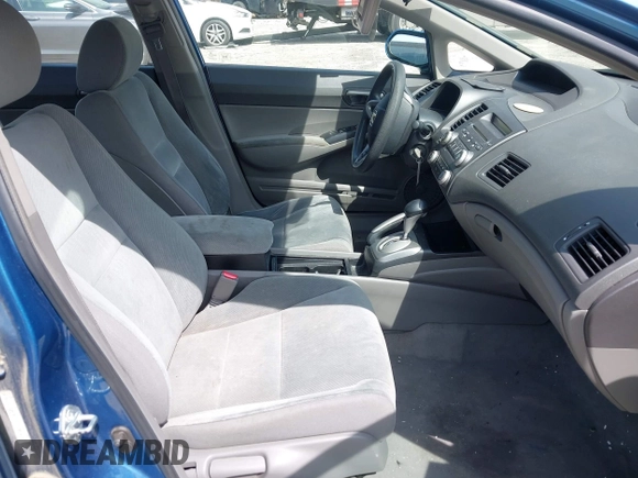 2009 Honda Civic LX z VIN 1HGFA16579L012949, wystawiony jako IAAI lot #41938215 z przebiegiem 180 795 mil mil oraz . Historia ofert i sprzedaży dostępna na DreamBid. Obrazek 5.