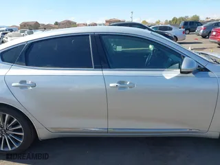 2017 Kia Cadenza Premium with VIN KNALB4J18H5049092, listed as a IAAI auction lot 41247799 with 66,502 mi miles. Bid and sale history available at carsss.com. Image 13.