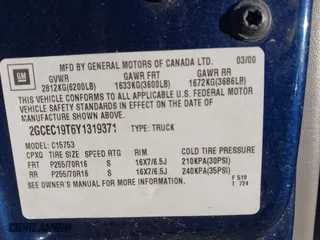 2000 Chevrolet Silverado 1500 LS with VIN 2GCEC19T6Y1319371, listed as a IAAI auction lot 42056328 with 177,762 mi miles. Bid and sale history available at carsss.com. Image 9.