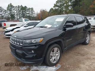 2022 Jeep Compass Latitude with VIN 3C4NJCBB4NT198353, listed as a IAAI auction lot 41048123 with 44,771 mi miles and . Bid and sale history available at carsss.com. Image 20.