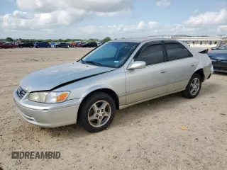 2000 Toyota Camry CE z VIN JT2BG22KXY0391368, wystawiony jako Copart lot #59923575 z przebiegiem 220 660 mil mil oraz Szkoda całkowita • Salvage title. Historia ofert i sprzedaży dostępna na DreamBid. Obrazek 1.