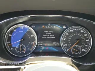 2019 Bentley Bentayga V8 z VIN SJAAM2ZV0KC026362, wystawiony jako Copart lot #54059393 z przebiegiem 31 530 mil mil oraz . Historia ofert i sprzedaży dostępna na DreamBid. Obrazek 9.
