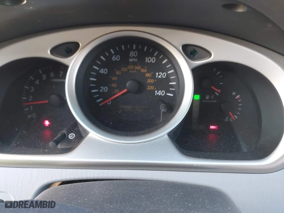 2004 Toyota Highlander with VIN JTEEP21A640022106, listed as a IAAI auction lot 41748682 with 184,488 mi miles. Bid and sale history available at carsss.com. Image 7.