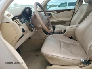 2001 Mercedes-Benz E 320 z VIN WDBJF65J91B243222, wystawiony jako Copart lot #52876235 z przebiegiem 118 428 mil mil oraz Czysty tytuł • Clean title. Historia ofert i sprzedaży dostępna na DreamBid. Obrazek 7.