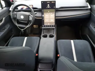 2023 Fisker Ocean One z VIN VCF1ZBU2XPG003961, wystawiony jako Copart lot #75161514 z przebiegiem 1449 mil mil oraz Nie do naprawy. Historia ofert i sprzedaży dostępna na DreamBid. Obrazek 8.