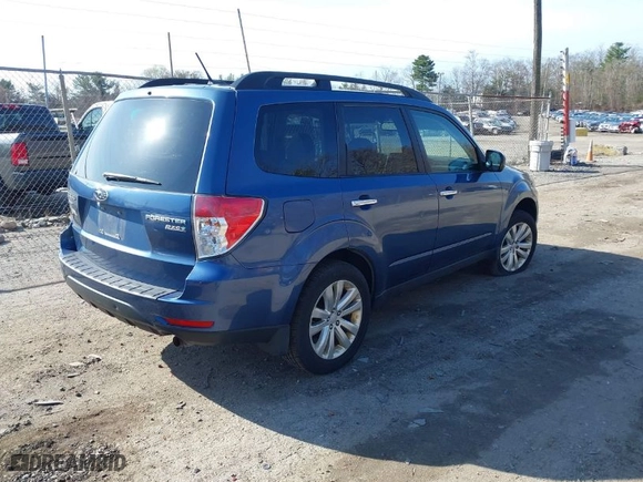 2012 Subaru Forester 2.5X Premium with VIN JF2SHADC9CH446294, listed as a IAAI auction lot 41933795 with 136,840 mi miles. Bid and sale history available at carsss.com. Image 4.
