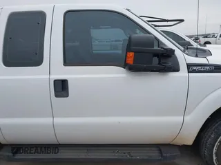 2016 Ford F-250 XLT z VIN 1FT7X2A66GEC26128, wystawiony jako IAAI lot #41552582 z przebiegiem 164 291 mil mil oraz . Historia ofert i sprzedaży dostępna na DreamBid. Obrazek 12.
