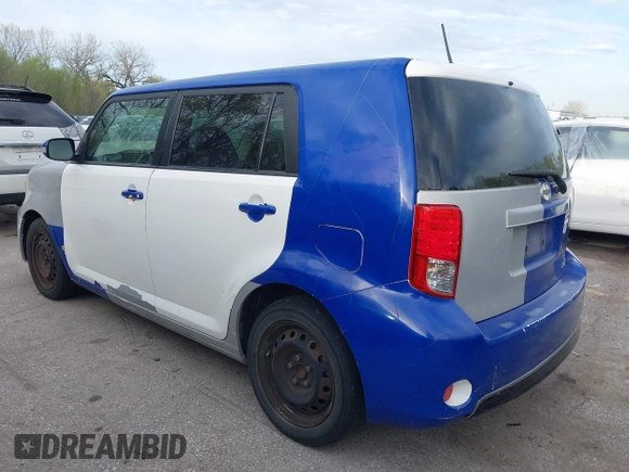 2013 Scion xB with VIN JTLZE4FE0DJ034785, listed as a IAAI auction lot 41982429 with 190,205 mi miles. Bid and sale history available at carsss.com. Image 3.