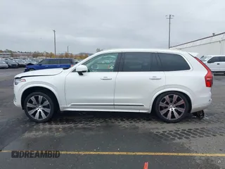 2021 Volvo XC90 Inscription with VIN YV4A22PL7M1724212, listed as a IAAI auction lot 40777149 with 55,123 mi miles. Bid and sale history available at carsss.com. Image 14.