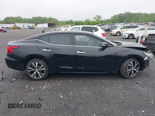 2018 Nissan Maxima SL z VIN 1N4AA6AP6JC379737, wystawiony jako IAAI lot #42255490 z przebiegiem 145 370 mil mil oraz . Historia ofert i sprzedaży dostępna na DreamBid. Obrazek 14.