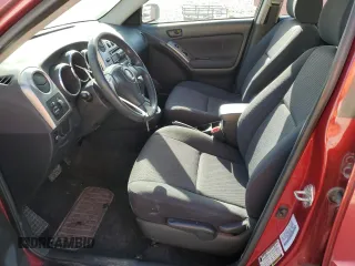2006 Pontiac Vibe z VIN 5Y2SL65896Z406848, wystawiony jako Copart lot #49433135 z przebiegiem 117 777 mil mil oraz Szkoda całkowita • Salvage title. Historia ofert i sprzedaży dostępna na DreamBid. Obrazek 7.