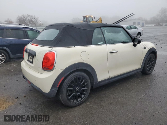 2017 MINI Convertible Cooper с VIN WMWWG5C39H3C99832, выставлен на аукционе Copart как лот 83254454 с пробегом 90 122 миль миль и Списание • Salvage title. История ставок и продаж доступна на DreamBid. Изображение 3.
