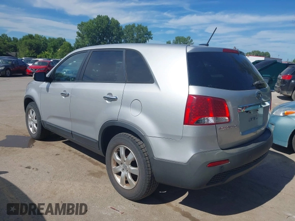2013 Kia Sorento LX with VIN 5XYKT3A13DG408551, listed as a IAAI auction lot 42648422 with 126,985 mi miles and . Bid and sale history available at DreamBid. Image 3.