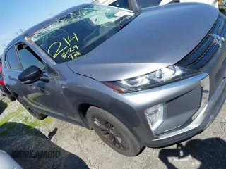 2018 Mitsubishi Eclipse Cross LE z VIN JA4AT4AA5JZ062561, wystawiony jako IAAI lot #41572618 z przebiegiem 95 716 mil mil oraz . Historia ofert i sprzedaży dostępna na DreamBid. Obrazek 1.