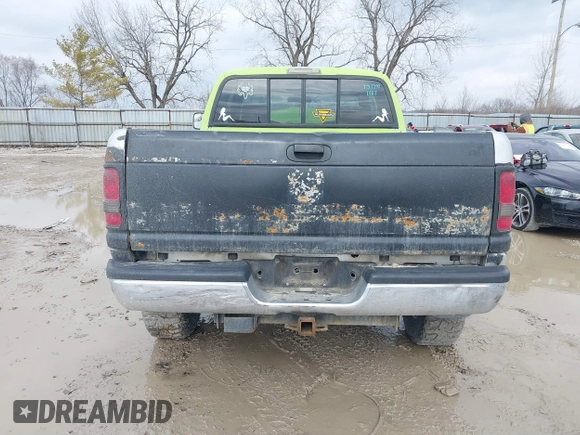 1997 Dodge 2500 with VIN 3B7KF23Z2VM513042, listed as a IAAI auction lot 41662680 with 200,001 mi miles and . Bid and sale history available at DreamBid. Image 16.