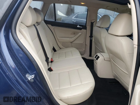 2013 Volkswagen Jetta TDI w/Sunroof & Nav с VIN 3VWPL7AJ3DM635803, выставлен на аукционе Copart как лот 45027775 с пробегом 169 235 миль миль и Списание • Salvage title. История ставок и продаж доступна на DreamBid. Изображение 10.