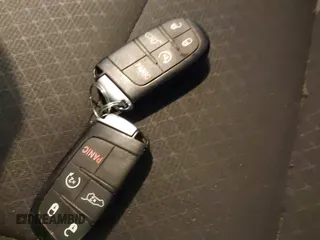 2019 Jeep Grand Cherokee Laredo E with VIN 1C4RJFAG8KC823814, listed as a IAAI auction lot 41728782 with 120,695 mi miles. Bid and sale history available at carsss.com. Image 11.
