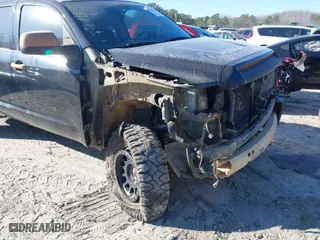 2014 Toyota Tundra 4WD Truck Platinum with VIN 5TFAW5F10EX400395, listed as a IAAI auction lot 41231404 with 152,445 mi miles. Bid and sale history available at carsss.com. Image 6.
