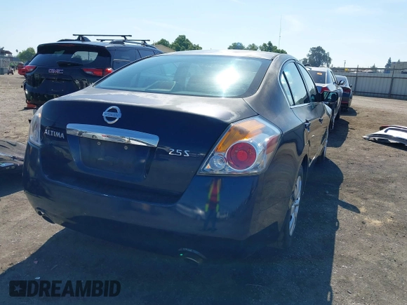 2010 Nissan Altima 2.5 S with VIN 1N4AL2AP7AN469390, listed as a IAAI auction lot 41993518 with 125,690 mi miles. Bid and sale history available at carsss.com. Image 4.