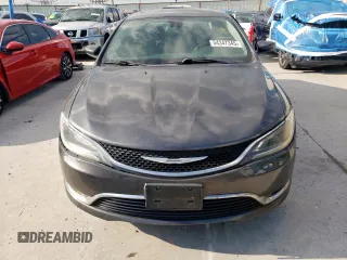 2015 Chrysler 200 Limited z VIN 1C3CCCAB7FN704542, wystawiony jako Copart lot #54347345 z przebiegiem 216 702 mil mil oraz Tytuł czysty. Historia ofert i sprzedaży dostępna na DreamBid. Obrazek 5.