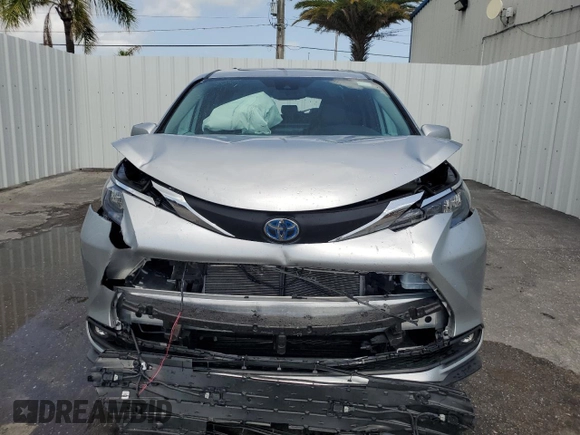 2025 Toyota Sienna XLE с VIN 5TDYRKEC5SS228793, выставлен на аукционе Copart как лот 60269765 с пробегом 11 976 миль миль и Чистый • Clean title. История ставок и продаж доступна на DreamBid. Изображение 5.