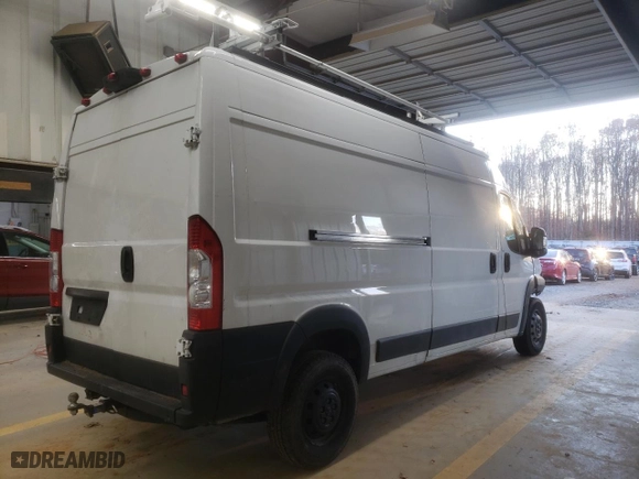 2021 Ram ProMaster Cargo Van with VIN 3C6LRVDG8ME526386, listed as a Copart auction lot 83516844 with 144,801 mi miles and Salvage Title. Bid and sale history available at carsss.com. Image 3.
