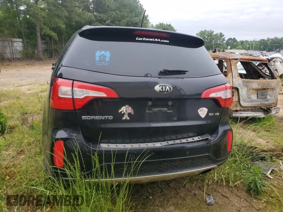 2015 Kia Sorento SX with VIN 5XYKW4A70FG568634, listed as a Copart auction lot 55783225 with Not provided miles and Salvage title. Bid and sale history available at DreamBid. Image 6.