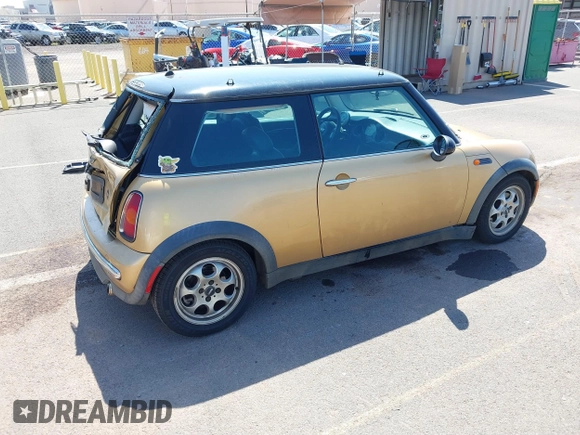 2004 MINI Hardtop with VIN WMWRC33474TC48930, listed as a IAAI auction lot 41657936 with 147,422 mi miles and . Bid and sale history available at DreamBid. Image 4.