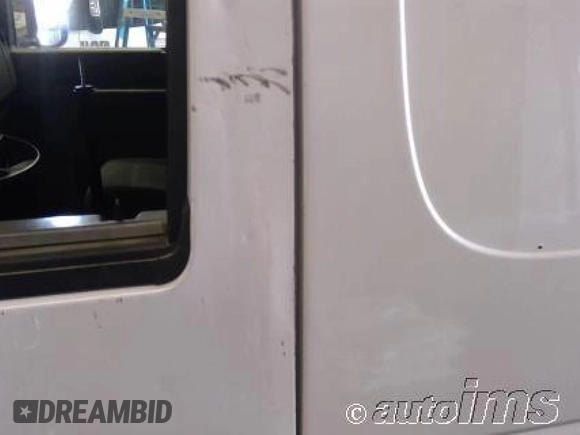 2010 Ford Econoline Cargo Commercial z VIN 1FTNE1EW9ADA90897, wystawiony jako IAAI lot #42375497 z przebiegiem 222 826 mil mil oraz . Historia ofert i sprzedaży dostępna na DreamBid. Obrazek 4.