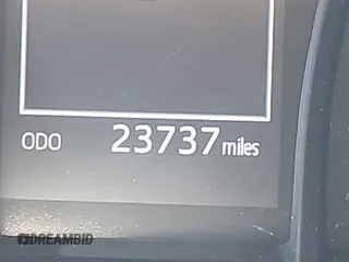 2023 Toyota Camry LE z VIN 4T1C11AKXPU804367, wystawiony jako IAAI lot #42019545 z przebiegiem 23 737 mil mil oraz . Historia ofert i sprzedaży dostępna na DreamBid. Obrazek 15.