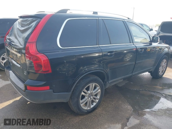 2010 Volvo XC90 I6 with VIN YV4982CZ1A1566067, listed as a IAAI auction lot 42005034 with 144,437 mi miles and . Bid and sale history available at carsss.com. Image 4.