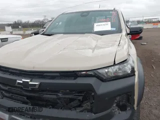 2023 Chevrolet Colorado 4WD Trail Boss with VIN 1GCPTEEK8P1239877, listed as a IAAI auction lot 40893691 with 30,617 mi miles. Bid and sale history available at carsss.com. Image 17.