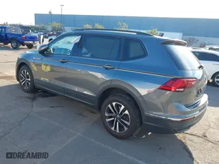 2024 Volkswagen Tiguan S with VIN 3VVRB7AX2RM053669, listed as a IAAI auction lot 41461526 with 33,358 mi miles. Bid and sale history available at carsss.com. Image 3.