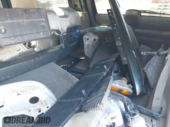 2002 Ford Explorer XLT with VIN 1FMZU63E62ZA99536, listed as a IAAI auction lot 41874515 with Not Provided miles and . Bid and sale history available at DreamBid. Image 12.
