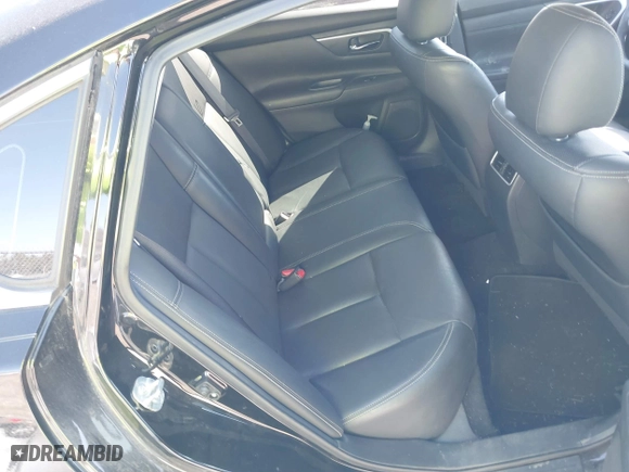 2017 Nissan Altima 2.5 SR with VIN 1N4AL3AP4HC290929, listed as a IAAI auction lot 41573036 with 77,029 mi miles. Bid and sale history available at carsss.com. Image 8.