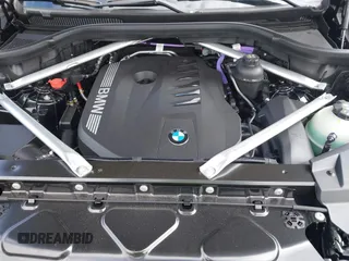 2025 BMW X5 xDrive40i with VIN 5UX23EU03S9Z21861, listed as a IAAI auction lot 41852928 with 992 mi miles and . Bid and sale history available at DreamBid. Image 10.