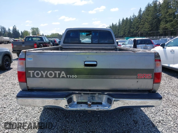 1993 Toyota T100 z VIN JT4VD20CXP0005278, wystawiony jako IAAI lot #42159540 z przebiegiem 110 334 mil mil oraz . Historia ofert i sprzedaży dostępna na DreamBid. Obrazek 16.