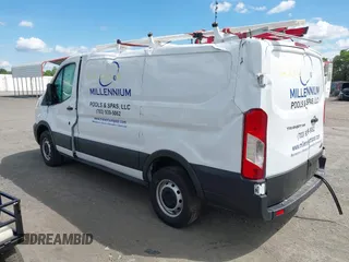 2023 Ford Transit Cargo z VIN 1FTBR1Y88PKB28094, wystawiony jako IAAI lot #42206002 z przebiegiem 22 519 mil mil oraz . Historia ofert i sprzedaży dostępna na DreamBid. Obrazek 3.