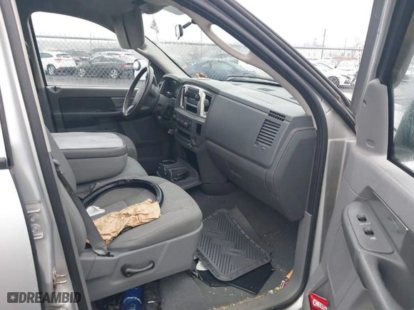 2007 Dodge Ram 1500 Laramie with VIN 1D7HU18227S116971, listed as a IAAI auction lot 41097882 with 186,435 mi miles. Bid and sale history available at carsss.com. Image 5.