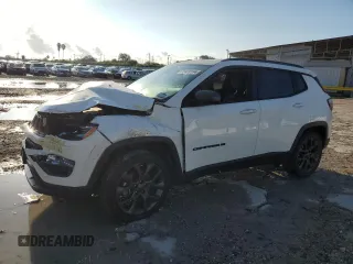 2021 Jeep Compass 80th Anniversary with VIN 3C4NJCEB3MT550073, listed as a Copart auction lot 72429184 with 29,690 mi miles and Salvage Title. Bid and sale history available at carsss.com. Image 1.