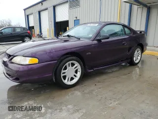 1996 Ford Mustang GT z VIN 1FALP42X8TF196321, wystawiony jako Copart lot #50874885 z przebiegiem 86 945 mil mil oraz Szkoda całkowita • Salvage title. Historia ofert i sprzedaży dostępna na DreamBid. Obrazek 1.
